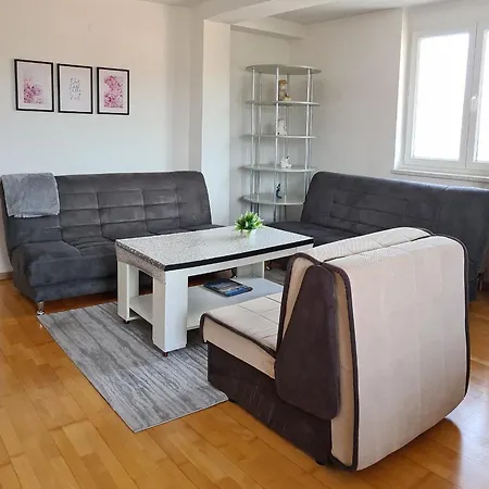 Apartman Apartment *